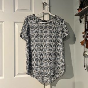 Very cute shell/tunic style blouse.